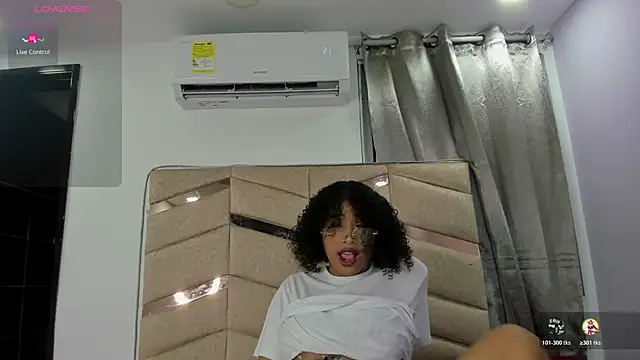 BrigitteRoy  online show from 03-17-26, 03:20