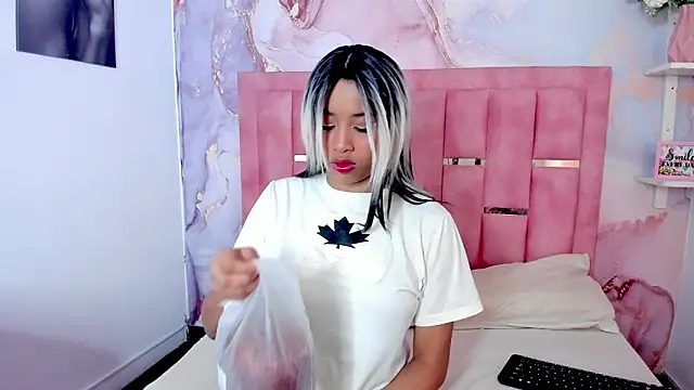 BrigitteRoy  online show from 02-15-26, 03:07