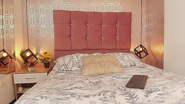 victoriapalmerfg online show from 02-27-25, 07:47