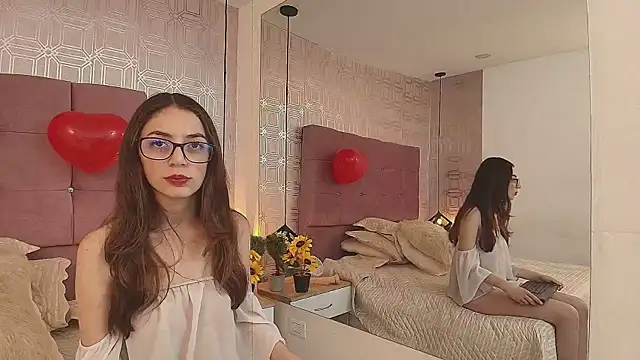 victoriapalmerfg online show from 02-18-25, 02:27