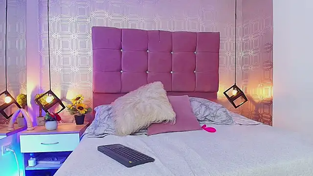 victoriapalmerfg online show from 03-13-25, 10:54