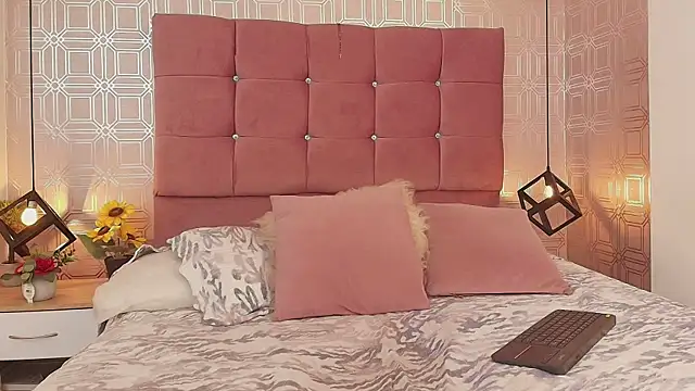 victoriapalmerfg online show from 03-03-25, 01:49