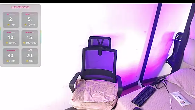 Snapshot of esmeralda-bk chatting on 02-16-26, 09:13 esmeralda-bk online show from 02-16-26, 09:13