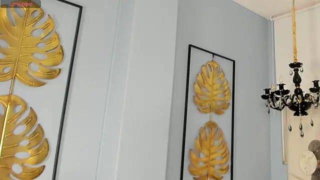 Aitana Hilton  online show from 10-26-25, 12:49