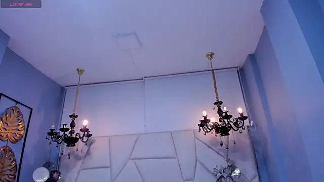 Aitana Hilton  online show from 11-28-25, 12:16