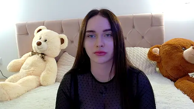 Lilliana Moon online show from 10-18-25, 06:59