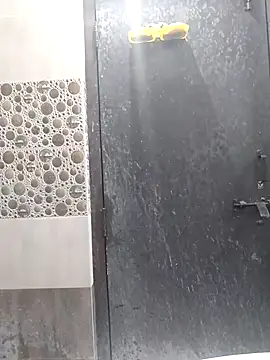 nikkibenza online show from 03-18-25, 02:40