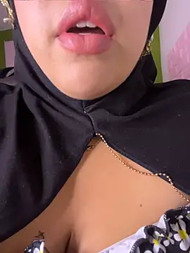 zahra Jalid online show from 04-17-26, 07:06