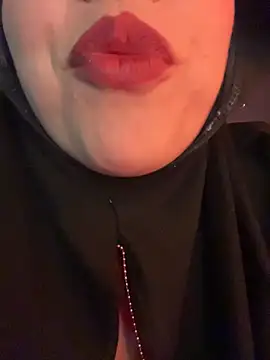 Snapshot of zahra_Jalid chatting on 05-19-26, 09:44 zahra Jalid online show from 05-19-26, 09:44