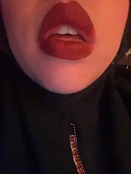 Snapshot of zahra_Jalid chatting on 05-15-26, 11:58 zahra Jalid online show from 05-15-26, 11:58