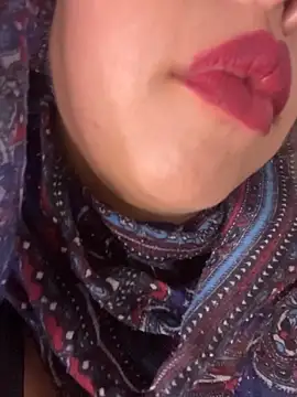 Snapshot of zahra_Jalid chatting on 05-06-26, 10:25 zahra Jalid online show from 05-06-26, 10:25