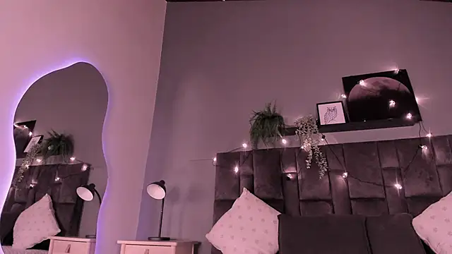 SabrinaSpell  online show from 11-08-25, 11:47