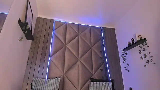 SabrinaSpell  online show from 11-07-25, 11:37