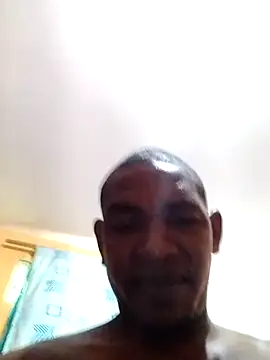 Snapshot of Elnegro28 chatting on 02-15-25, 07:06 Elnegro28 online show from 02-15-25, 07:06