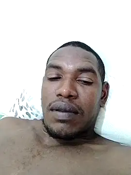 Snapshot of Elnegro28 chatting on 09-20-25, 02:27 Elnegro28 online show from 09-20-25, 02:27
