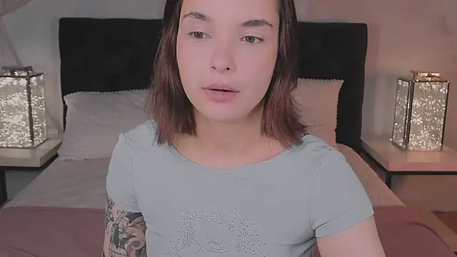 Bella Alita online show from 10-17-25, 08:32