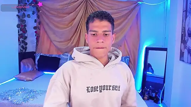 Ethan Boyy online show from 10-31-25, 10:05