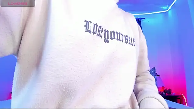 Ethan Boyy online show from 04-17-26, 09:50