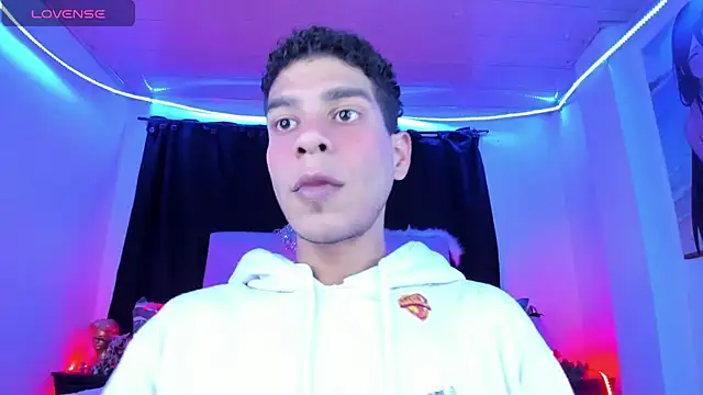 Ethan Boyy online show from 04-11-26, 06:00