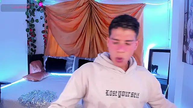 Ethan Boyy online show from 10-28-25, 09:47