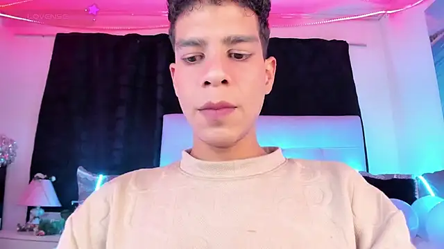 Ethan Boyy online show from 03-10-26, 01:09