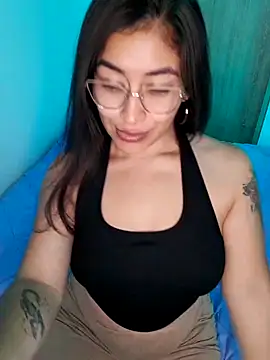 Snapshot of AnonymousGirl chatting on 02-14-26, 04:13 AnonymousGirl online show from 02-14-26, 04:13