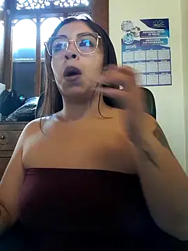 Snapshot of AnonymousGirl chatting on 02-18-26, 03:08 AnonymousGirl online show from 02-18-26, 03:08