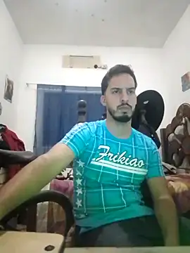 Snapshot of alejo5288 chatting on 10-03-25, 02:48 alejo5288 online show from 10-03-25, 02:48
