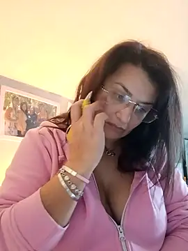 Snapshot of nelly88_xxx chatting on 02-26-25, 12:27 nelly88 xxx online show from 02-26-25, 12:27