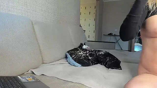 KittyMeawsX online show from 03-29-26, 01:29