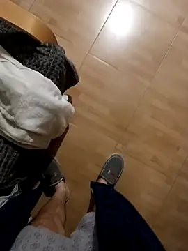 Snapshot of xxxxGuruxxxx chatting on 03-19-25, 11:47 xxxxGuruxxxx online show from 03-19-25, 11:47