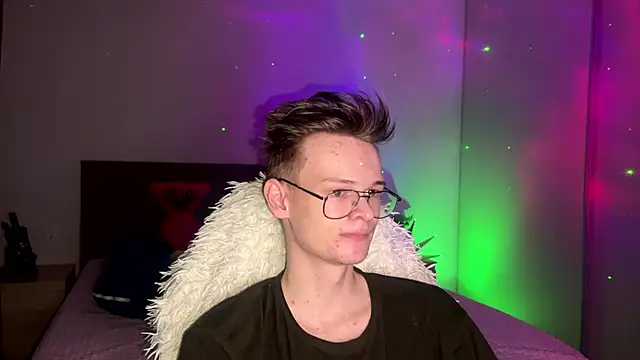 Wild boar1 online show from 03-06-25, 09:53