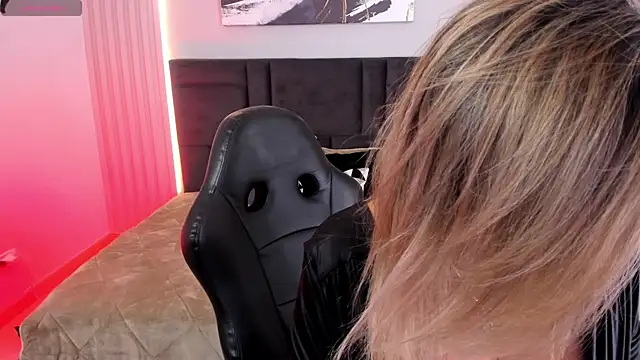 AtheneaRusell online show from 01-09-26, 08:27