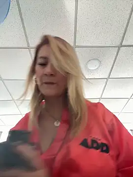 AtheneaRusell online show from 10-25-25, 07:03