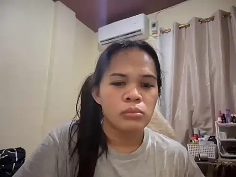 SophiaCourthaway online show from 05-30-26, 07:41