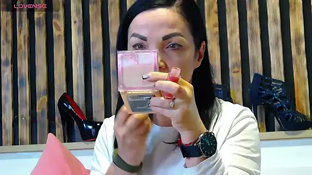 Tory Lovi online show from 12-02-25, 01:13