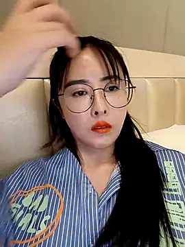 lilandi0521 online show from 03-21-25, 05:21