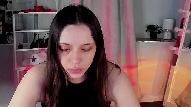 Sahara Shields online show from 04-28-26, 09:46