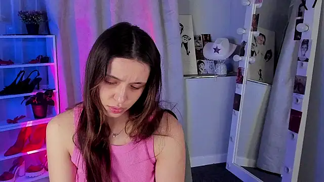 Sahara Shields online show from 11-20-25, 10:49