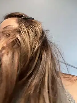 Kiss My Body online show from 05-30-26, 09:59
