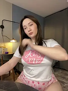 Kiss My Body online show from 09-22-25, 04:46