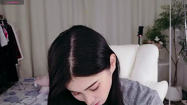 miaomiao-777 online show from 09-25-25, 01:33