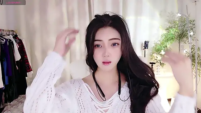 miaomiao-777 online show from 09-09-25, 11:25