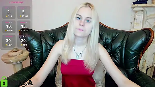 HillEva online show from 10-31-25, 08:33