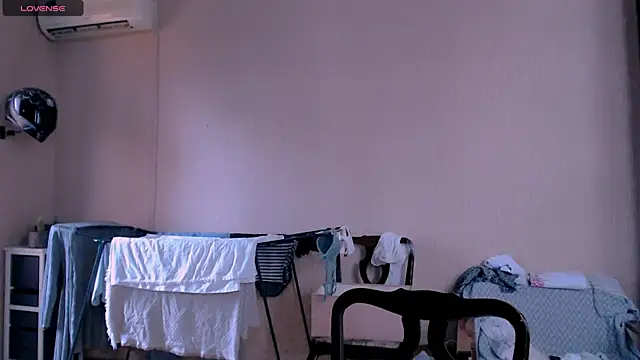  Roselina  online show from 09-28-25, 08:10