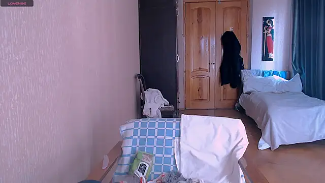  Roselina  online show from 03-11-25, 09:13