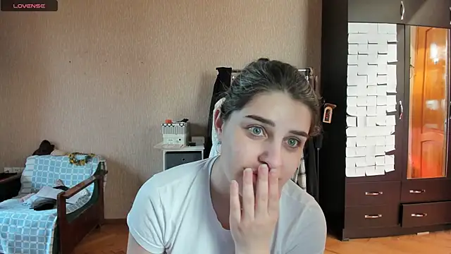  Roselina  online show from 05-19-26, 01:51