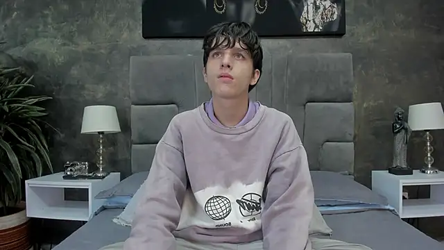 bruce hans online show from 10-18-25, 11:45