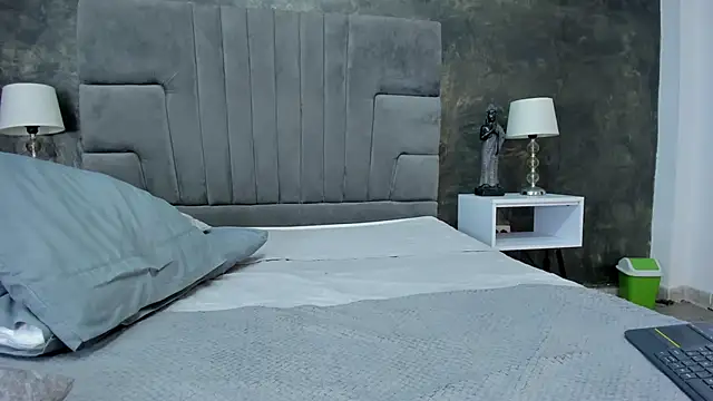 bruce hans online show from 02-19-26, 01:41