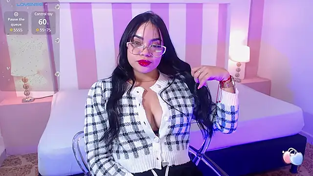 Snapshot of ThaliaCox1 chatting on 01-19-25, 04:12 ThaliaCox1 online show from 01-19-25, 04:12